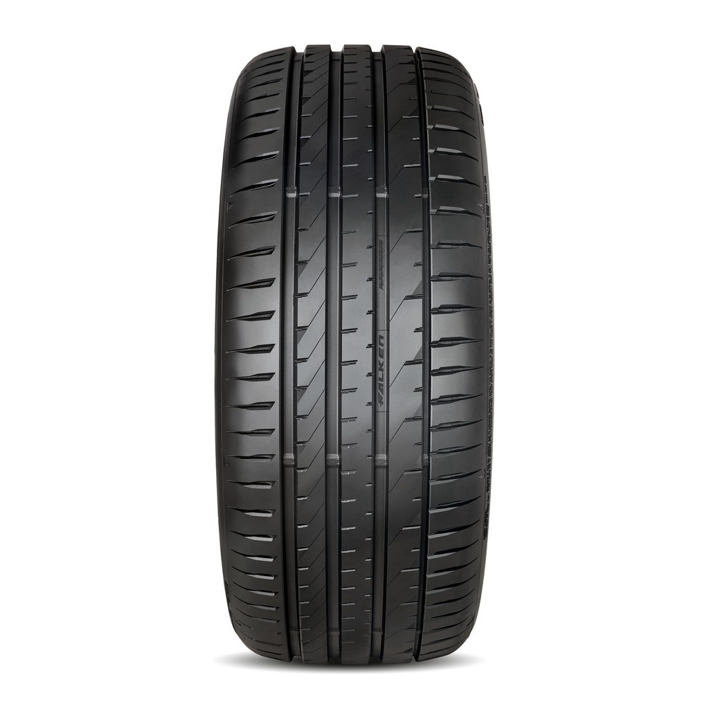 FALKEN L235/55 R17 AZENIS FK520 103W XL